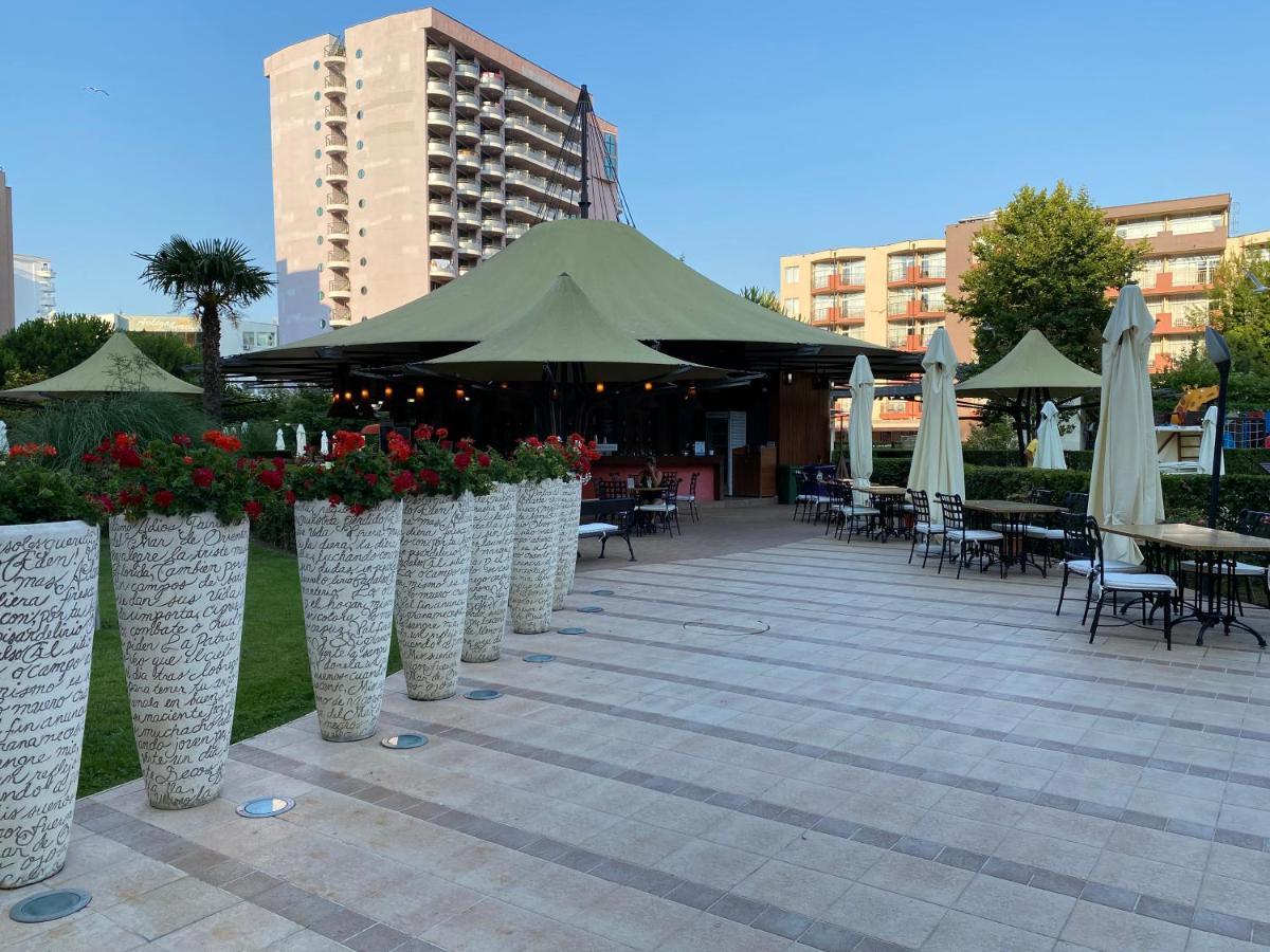 Royal Beach Barcelo 阳光海滩 外观 照片